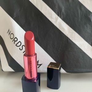 Estée Lauder lipstick